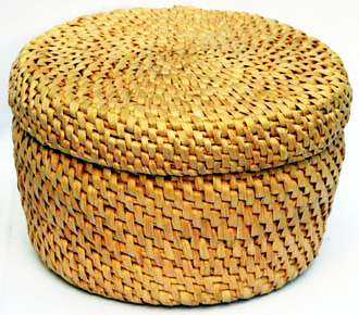 Р. Корякіна. Кошик. Корінь сосни, плетіння